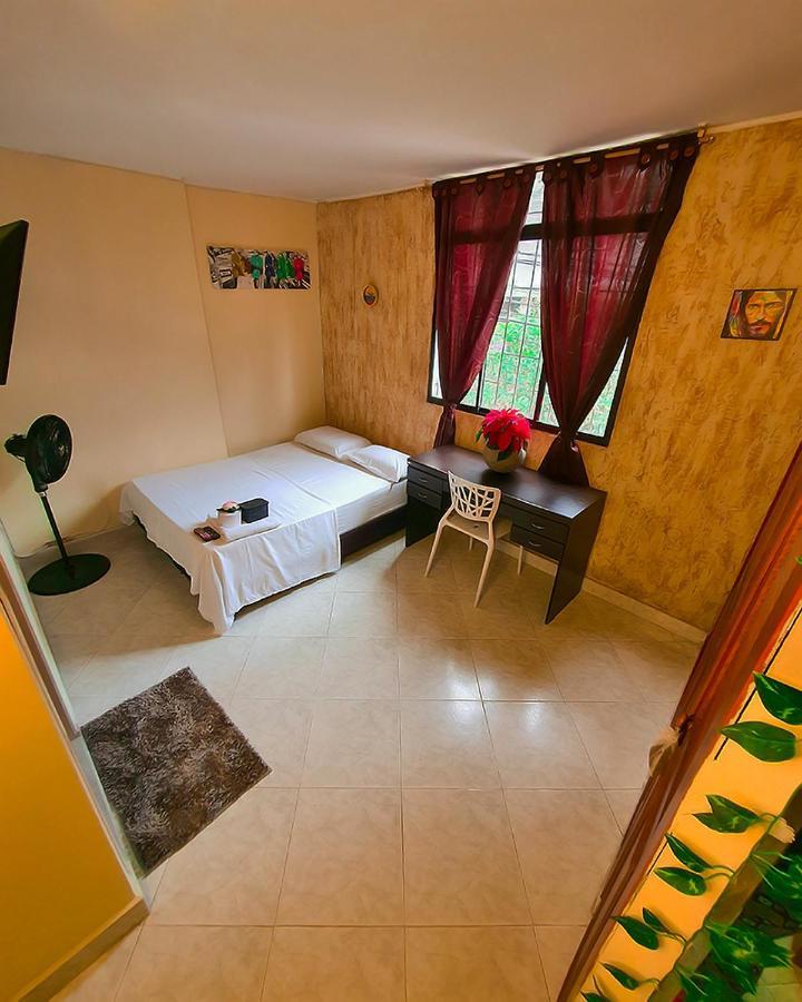 Hostal Gabo 布卡拉曼加 外观 照片