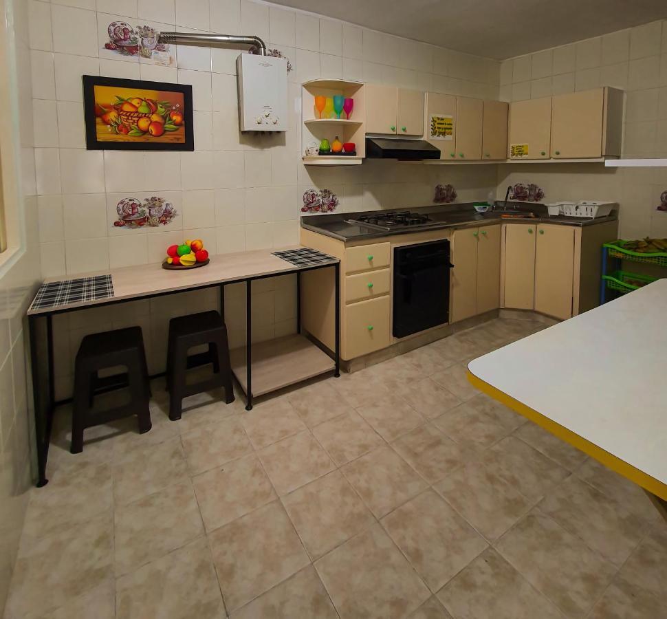 Hostal Gabo 布卡拉曼加 外观 照片